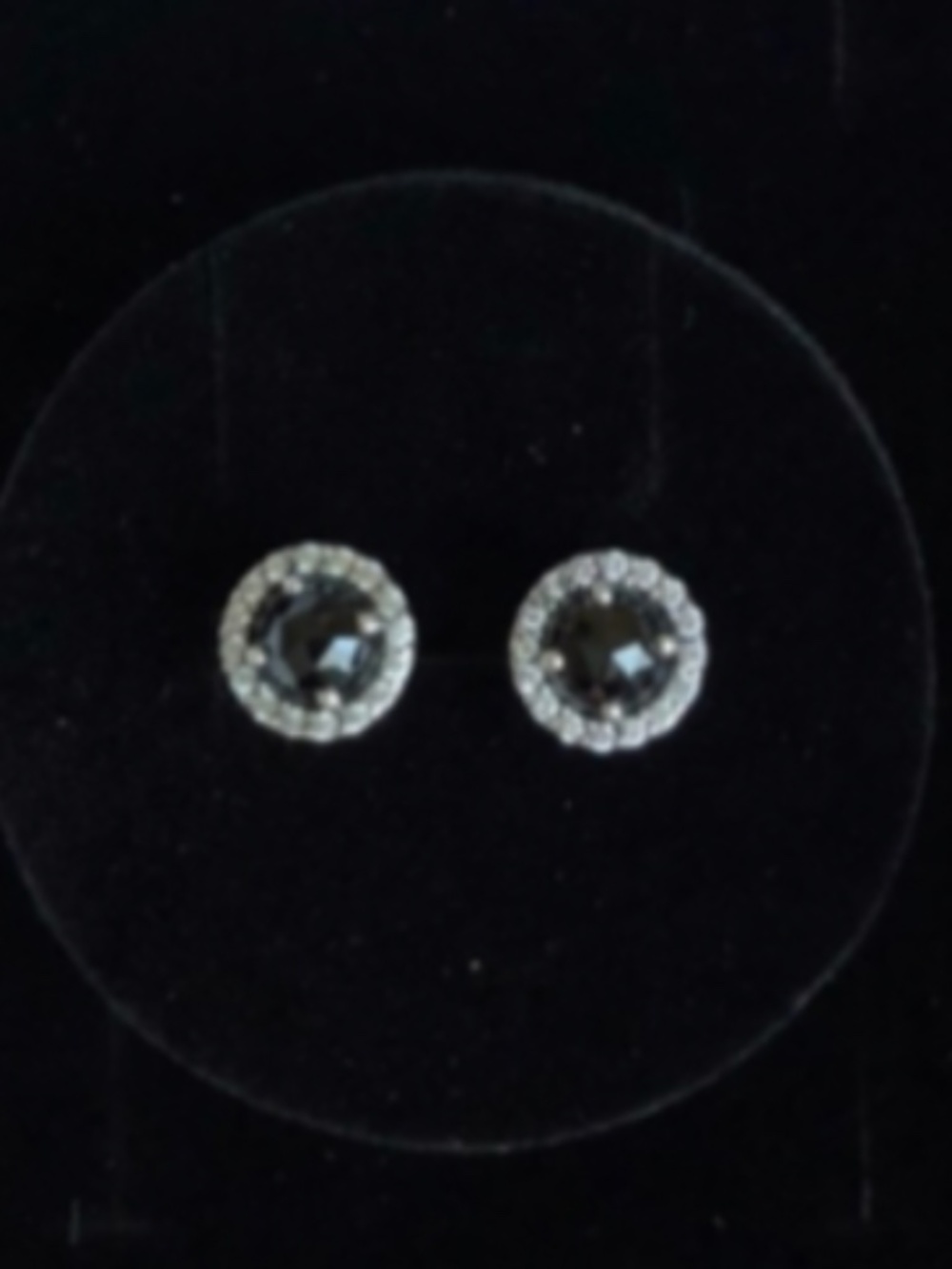 Authentic Pandora Round Sparkle Stud Earrings.NWOT.